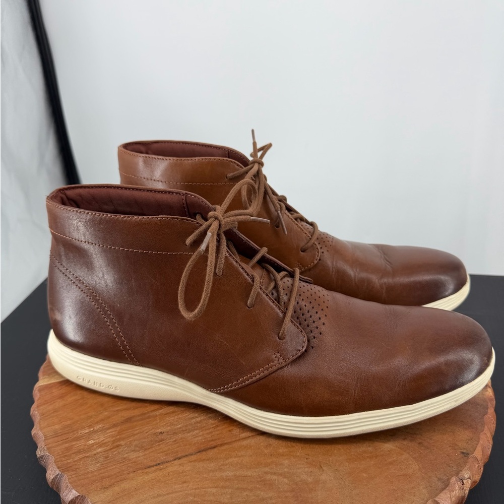 Cole Haan Men's Grand‎ Tour Leather Chukka Boot Woodbury-Ivory 13 lace up